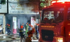 Cháy cửa hàng quần áo ở Đà Nẵng, nhiều người may mắn thoát nạn 