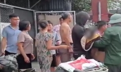 Xin tiền không được, con trai phóng hỏa đốt nhà khiến mẹ bị bỏng nặng