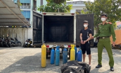 Bắt đối tượng ngang nhiên mở dịch vụ ship 