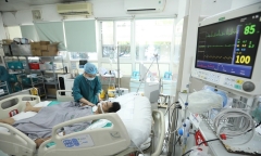 Vụ cháy chung cư mini: Bộ Y tế yêu cầu huy động bác sĩ giỏi để cứu chữa nạn nhân, chưa thu viện phí