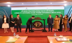 Dược phẩm Tipharco giao dịch phiên đầu tiên trên HNX với giá tham chiếu 25.000 đồng/cổ phiếu