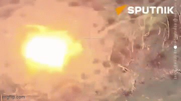 Clip: UAV cảm tử Nga tiêu diệt loại khí tài quân sự Ukraine 