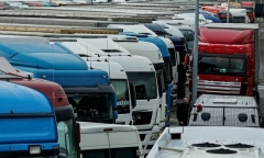 Xe tải bị chặn ở cửa khẩu Ba Lan, đường sắt thành “chiêu cứu cánh” bất ngờ của Ukraine