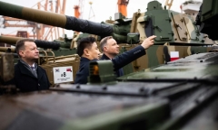 Doanh thu bán vũ khí Hàn Quốc tăng gấp đôi sau cuộc chiến ở Ukraine