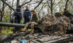 EU đề xuất bổ sung thêm 3,85 tỷ USD cho quỹ quân sự hỗ trợ Ukraine