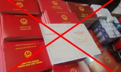 Khởi tố 2 giáo viên ở Bắc Giang sử dụng bằng giả để thi tuyển