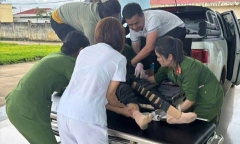 Tin tức thời sự hôm nay (1/9): Ba nữ công an cứu người gặp nạn trên đường