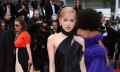 Rosé (BLACKPINK) thu hút ánh nhìn trên thảm đỏ Cannes
