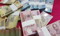 Mẹo rút tiền ở ngân hàng đúng mệnh giá bạn muốn