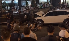 Hà Nội: Ô tô tông liên hoàn, 1 người tử vong