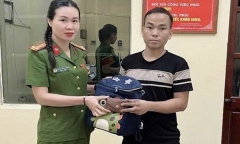 Tin thời sự hôm nay (26/8): Tài xế taxi mang balo tiền đến trụ sở công an