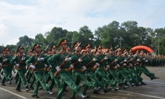 Điểm chuẩn trường Sĩ quan Lục quân 1, Lục quân 2 trong 4 năm qua tăng hay giảm?