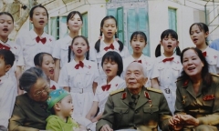NSND Tường Vi, người hát 