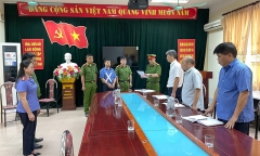Bắt tạm giam giám đốc trung tâm trực thuộc Trường Đại học Tây Bắc