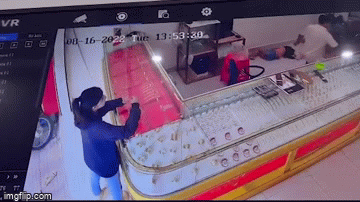 Video: Thiếu nữ vào tiệm vàng thử nhẫn rồi bỏ chạy