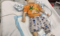 Xác minh, làm rõ vụ bé trai 1 tuổi ở Hà Nội bị 