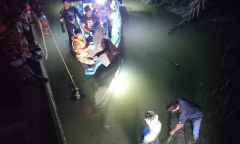 Con trai rơi xuống sông khi đi câu cá, bố lao xuống cứu,  không may tử vong thương tâm