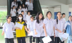 Một trường đại học không công bố điểm sàn mà chỉ đưa ra dự đoán điểm chuẩn