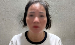 Khởi tố 