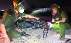 Cảnh sát nổ súng chỉ thiên, nhóm 