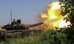 Nga kiểm soát nửa pháo đài chiến lược Toretsk, binh sĩ Ukraine lo sắp “vỡ trận”