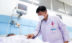 Tin tức đời sống 31/1: Đột quỵ trên sông, người đàn ông thoát nguy nhờ điều này