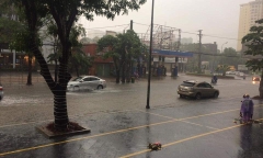 Tin tức dự báo thời tiết hôm nay (27/7): Tiếp diễn mưa dông tại Trung Bộ