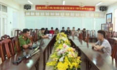 Làm rõ vụ nhóm 11 thanh, thiếu niên mang theo hung khí “diễu phố” ở Huế