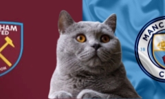 Alisson bị đồng đội 