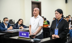 Tạm dừng tuyên án vụ đất vàng Bà Triệu để cựu Phó chánh Văn phòng Sở Tài nguyên Môi trường nộp tiền khắc phục hậu quả