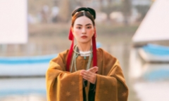 Show thời trang của Xuân Lan ra mắt bộ sưu tập cổ trang