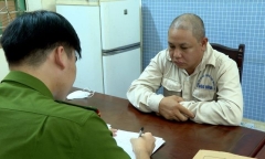 Khởi tố tài xế ô tô sử dụng bằng lái xe giả