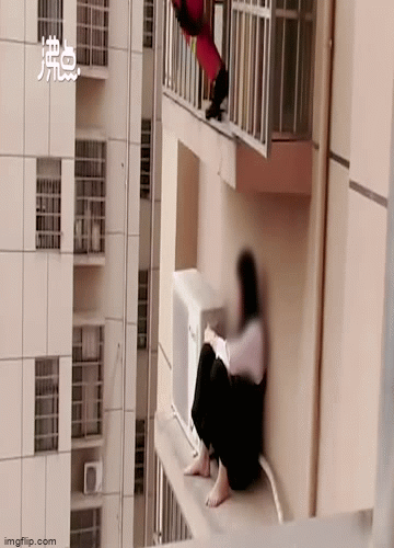 Cô gái ế bị cả nhà xúm vào mắng, làm ngay hành động dại dột khiến ai nấy vừa thương vừa giận