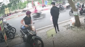 Video: Tên trộm bẻ khóa xe máy chỉ trong 7 giây 