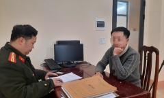 Công an thông tin vụ clip đổ canh vào bát dưới đất cho học sinh ăn ở Hà Giang