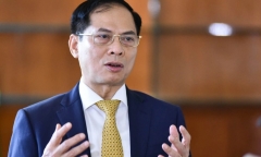 Bộ trưởng Bùi Thanh Sơn lần đầu trả lời chất vấn về tiêu cực trong hoạt động ngoại giao