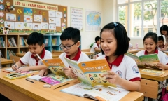 Từ năm học 2026-2027, toàn bộ học sinh từ lớp 1 - 12 ở TP Huế được miễn phí sách giáo khoa