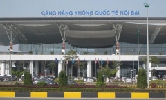 Tài xế taxi dùng tua vít tấn công nhân viên an ninh sân bay Nội Bài