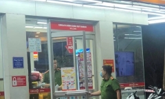 Phát hiện thi thể nam trong nhà vệ sinh khóa cửa tại Circle K 