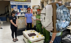 Khởi tố, bắt tạm giam chủ cửa hàng bán linh kiện điện thoại về tội “buôn lậu” 