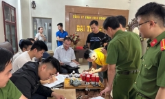 Giang hồ cộm cán 
