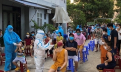 Yêu cầu Phó Chánh Văn phòng đoàn ĐBQH-HĐND Đà Nẵng giải trình vụ xô xát với nhân viên y tế