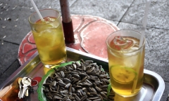 Bán trà đá vỉa hè có vi phạm pháp luật không?