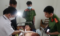 Vụ đâm chết anh ruột ở miền Tây: Nghi phạm lên cơn động kinh?