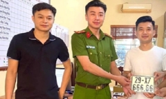 Đăng ký xe máy Honda Super Cub, thanh niên Hà Nội bấm trúng biển 