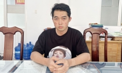 Vụ hàng trăm sinh viên bỗng dưng ôm nợ: