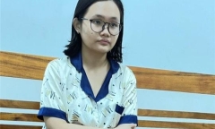 Vụ thiếu nữ sát hại cha: Người phụ nữ 31 tuổi bán chất độc xyanua bị truy tố tội gì?
