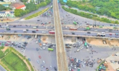 Điều chỉnh phân luồng tổ chức giao thông khu vực nút giao Mai Dịch, các phương tiện cần lưu ý gì?