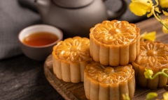 6 nhóm người không nên ăn bánh trung thu kẻo 