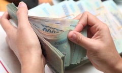 Bộ Tài chính đề xuất giảm 36 phí, lệ phí từ 10-50%